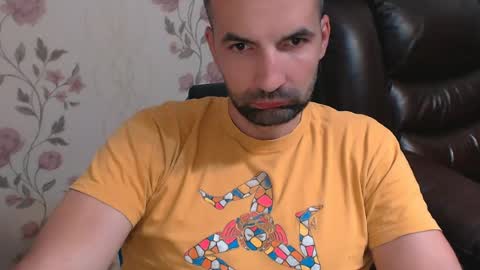 Snapshot of leo_gianni chatting on June 2026 09:08:02 PM Leo Gianni online show from June 2026 09:08:02 PM