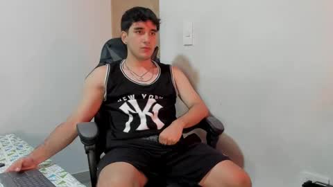 Leo Jones online show from December 2024 11:47:01 PM