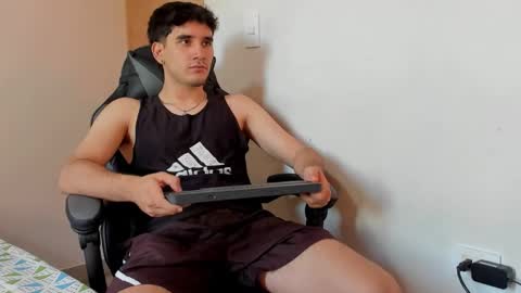 Leo Jones online show from December 2024 05:31:02 PM