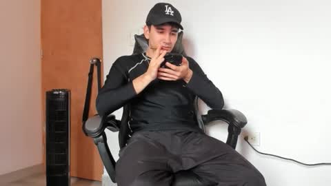 Leo Jones online show from December 2025 06:15:01 PM