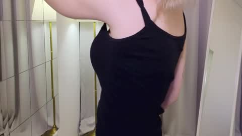  Ashly  online show from December 2024 03:14:01 PM