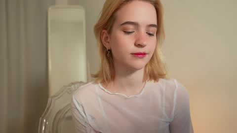  Ashly  online show from January 2025 03:47:01 PM