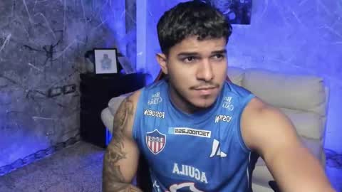 Leo independent model online show from November 2025 02:12:02 AM