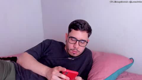 Carlos  Alissa. Help us to reach 100 likes  online show from October 2025 05:44:01 PM