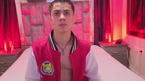 leomonnroe online show from February 2026 03:59:01 PM