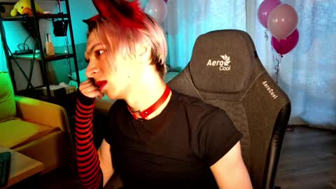 Snapshot of leon_yuugen chatting on February 2025 10:29:01 AM Leon online show from February 2025 10:29:01 AM