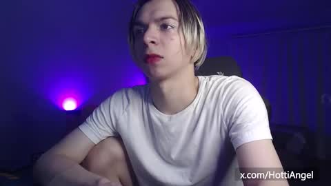 Snapshot of leon_yuugen chatting on September 2025 04:10:02 PM Leon online show from September 2025 04:10:02 PM