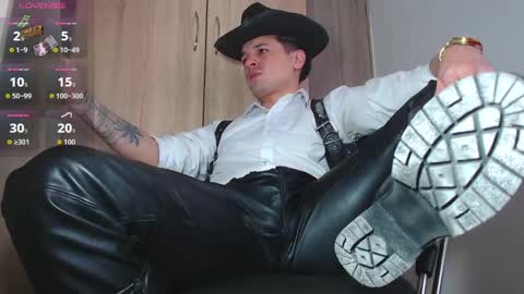 Snapshot of leonal_oconer chatting on September 2025 05:38:02 PM iam leonal online show from September 2025 05:38:02 PM