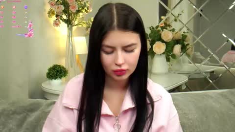 Mila online show from February 2026 01:21:02 AM