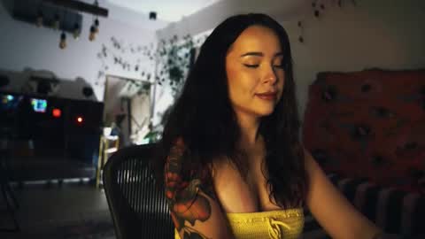 Snapshot of leonamell chatting on September 2025 12:54:01 AM Leo online show from September 2025 12:54:01 AM