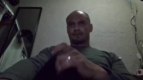 leonar0101 online show from December 2024 07:37:02 PM