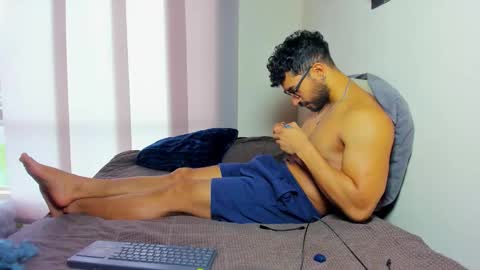 Len online show from November 2025 05:03:02 PM