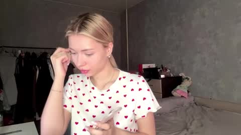 Eva online show from April 2026 06:30:02 AM