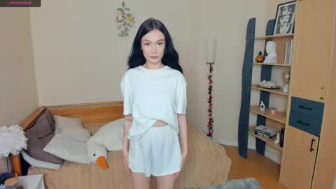 Snapshot of leonewiechec chatting on April 2026 07:15:01 PM Alice online show from April 2026 07:15:01 PM