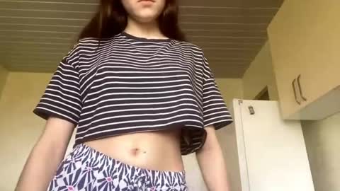 Snapshot of leonidacampuzano chatting on April 2026 08:26:01 AM Leo online show from April 2026 08:26:01 AM