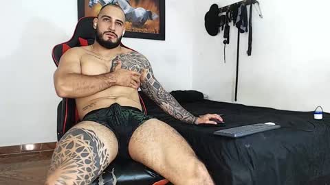 Snapshot of leonidas_k18 chatting on December 2024 04:25:01 AM ANDRES online show from December 2024 04:25:01 AM