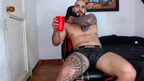 Snapshot of leonidas_k18 chatting on December 2024 05:36:01 AM ANDRES online show from December 2024 05:36:01 AM