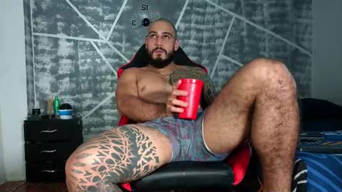 Snapshot of leonidas_k18 chatting on October 2025 02:21:02 AM ANDRES online show from October 2025 02:21:02 AM