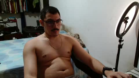 Snapshot of leonino231 chatting on April 2026 11:38:02 PM leonino231 online show from April 2026 11:38:02 PM