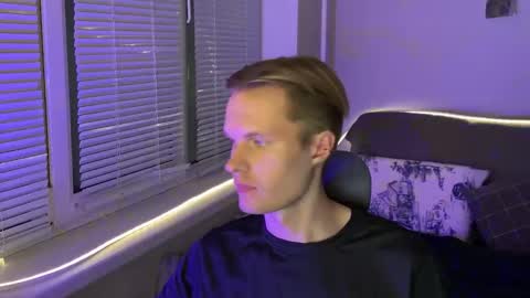 Leon online show from January 2026 06:01:01 PM