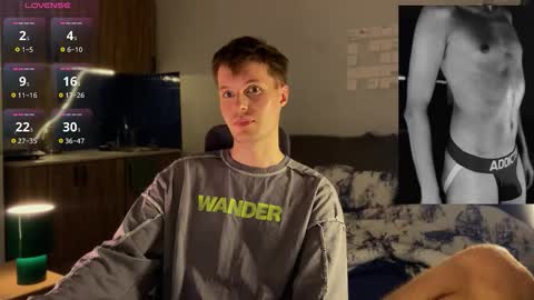 Snapshot of leonnextdoor chatting on March 2026 09:43:02 PM Leon online show from March 2026 09:43:02 PM