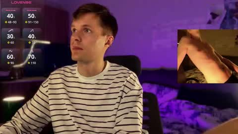 Snapshot of leonnextdoor chatting on March 2026 04:32:02 PM Leon online show from March 2026 04:32:02 PM