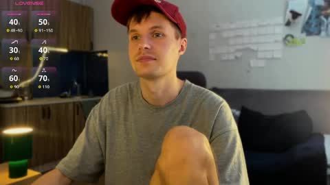 Snapshot of leonnextdoor chatting on March 2026 10:53:02 AM Leon online show from March 2026 10:53:02 AM