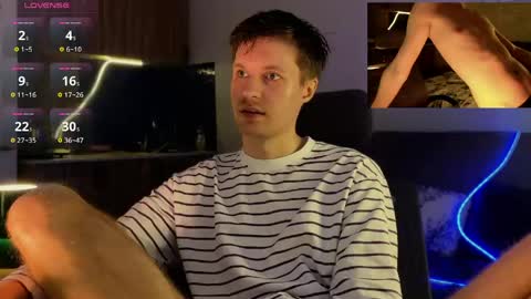 Snapshot of leonnextdoor chatting on April 2026 01:05:02 PM Leon online show from April 2026 01:05:02 PM