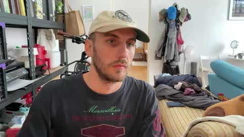 Snapshot of leonvampire chatting on October 2025 10:34:02 AM Leon online show from October 2025 10:34:02 AM