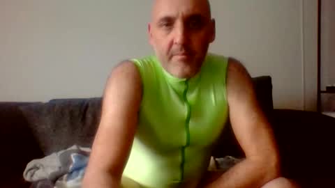 Leotardo online show from November 2025 02:57:02 PM