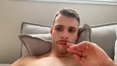 Snapshot of leozinhohd chatting on October 2025 05:56:01 PM leozinhohd online show from October 2025 05:56:01 PM