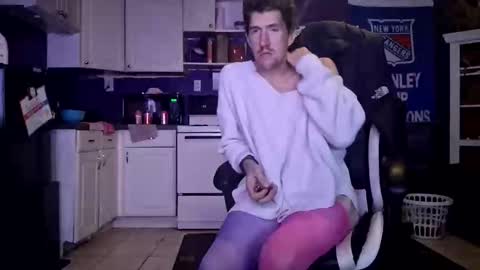 Snapshot of leppard6148 chatting on October 2025 12:44:02 AM Keith online show from October 2025 12:44:02 AM