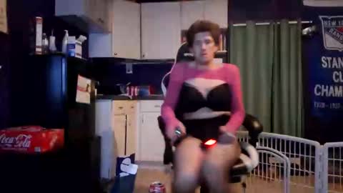 Snapshot of leppard6148 chatting on December 2025 06:41:01 AM Keith online show from December 2025 06:41:01 AM