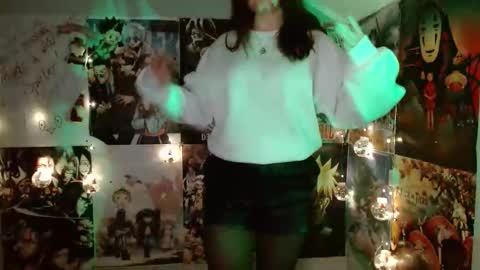 Snapshot of leraaa72 chatting on December 2025 07:08:02 PM little secret online show from December 2025 07:08:02 PM