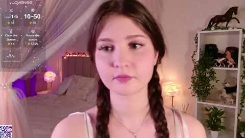 Snapshot of lerakit chatting on December 2025 03:41:02 PM Nicole Moore online show from December 2025 03:41:02 PM