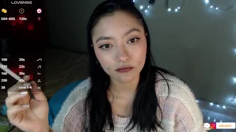 Snapshot of leslie__anderson chatting on April 2026 09:35:01 AM Leslie online show from April 2026 09:35:01 AM