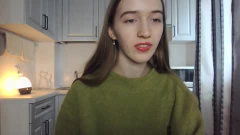 Snapshot of leslie_my_lovee chatting on September 2025 11:04:02 AM  LESLIE   online show from September 2025 11:04:02 AM