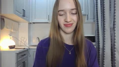 Snapshot of leslie_my_lovee chatting on October 2025 07:21:01 PM  LESLIE   online show from October 2025 07:21:01 PM