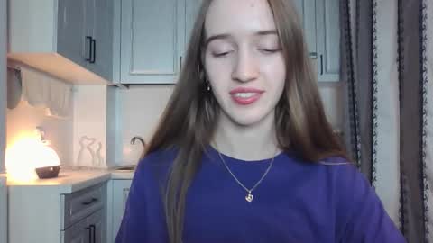 Snapshot of leslie_my_lovee chatting on October 2025 09:12:02 PM  LESLIE   online show from October 2025 09:12:02 PM