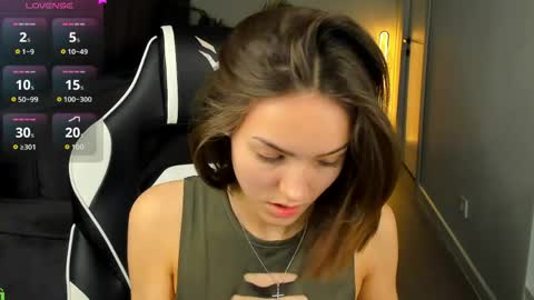 Leslie online show from June 2026 01:11:01 AM