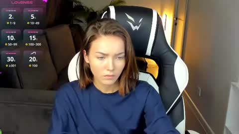 Leslie online show from June 2026 01:49:01 AM