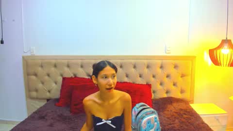 Snapshot of leslieanddrako chatting on January 2026 10:47:01 PM L E S L E Y AND D R A K O online show from January 2026 10:47:01 PM