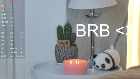 Snapshot of lesliemines chatting on February 2025 12:05:02 PM Leslie online show from February 2025 12:05:02 PM