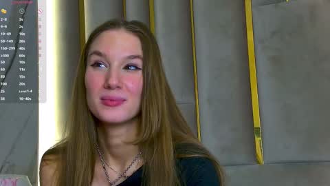 Snapshot of lesliemines chatting on February 2025 02:44:01 PM Leslie online show from February 2025 02:44:01 PM