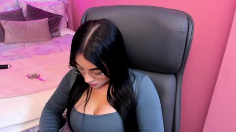 leslie online show from June 2026 06:57:02 PM