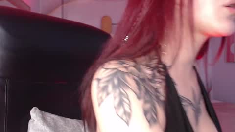 Less  online show from December 2024 02:52:02 PM