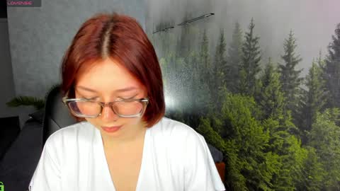 Lessi online show from April 2026 01:28:02 AM