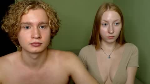 Alisa  Jhony online show from September 2025 02:08:01 PM