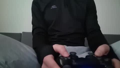 Snapshot of lestaro chatting on February 2025 10:55:01 AM neoglo online show from February 2025 10:55:01 AM