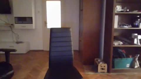 Snapshot of lestaro chatting on September 2025 10:21:02 PM neoglo online show from September 2025 10:21:02 PM